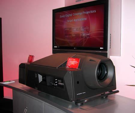 sonys-massive-srx-r110-projector.jpg
