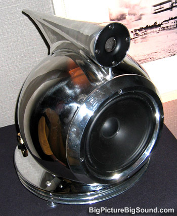 studio-electric-speaker-2.jpg