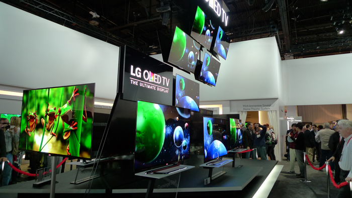 P1080493-lg-wall-of-oled-70_1.jpg