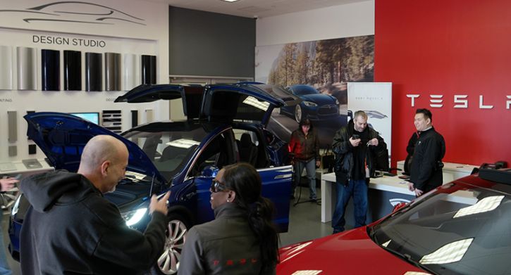 SAM_5077-model-x-syosset-showroom.jpg