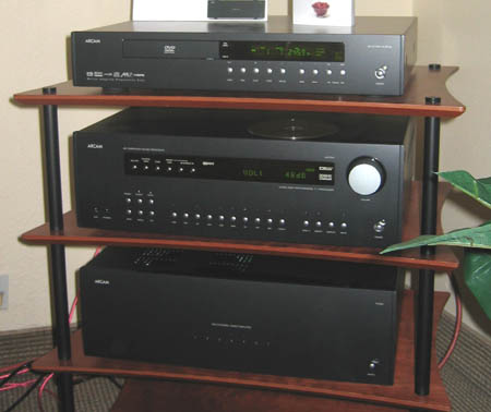 img_5573-arcam-avp700-and-p1000-and-dv79.jpg