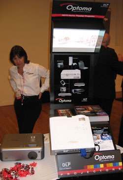 optoma-projector.jpg