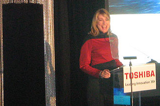 toshiba-jodi-sally-trekkie-.jpg