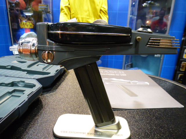 Trek_phaser_closeup.JPG